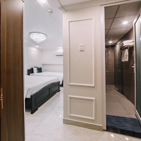 Saigon Hanoi Central Hotel Хошимин Екстериор снимка